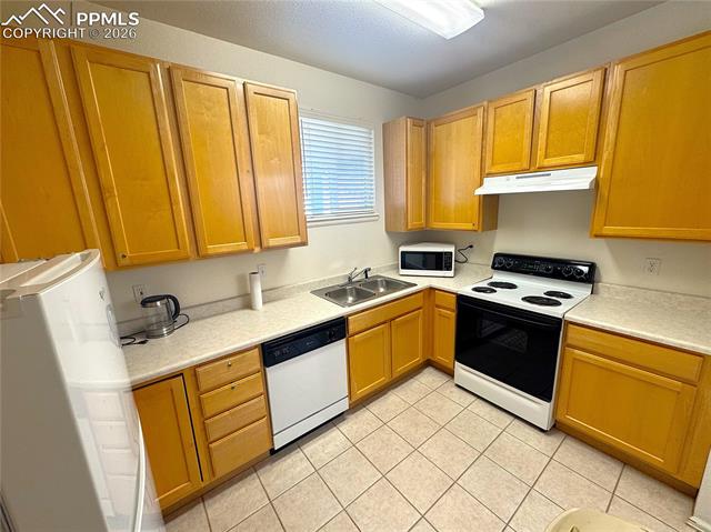 1231 Villa Grv, Monument, CO 80132