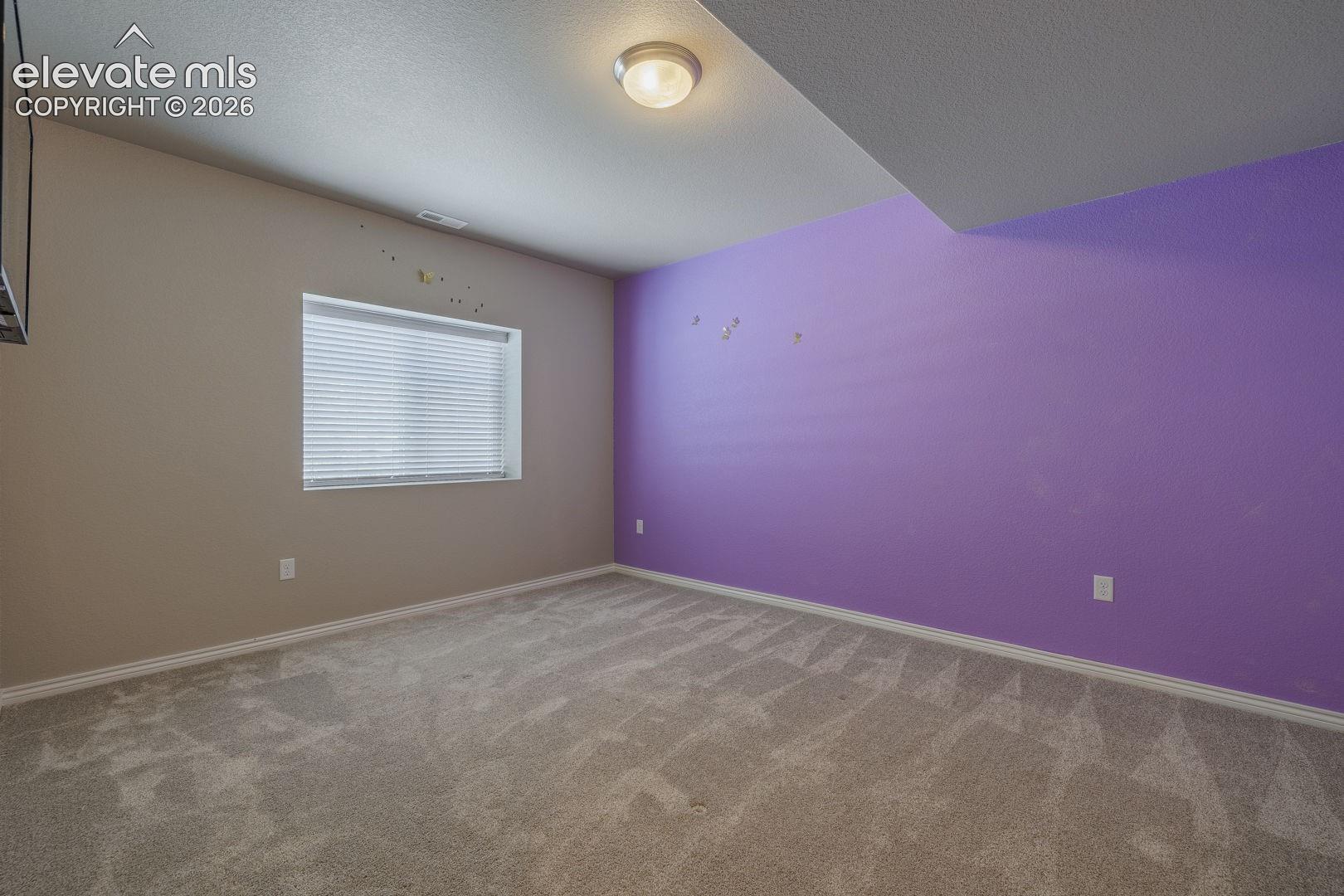 5th bedroom with 3/4 bath in hall
