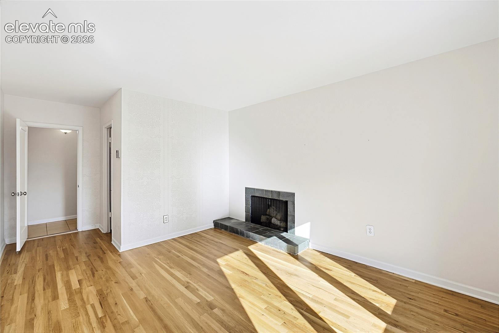 With fireplace