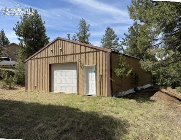 1550 Square Footage. 4-5 cars spaces