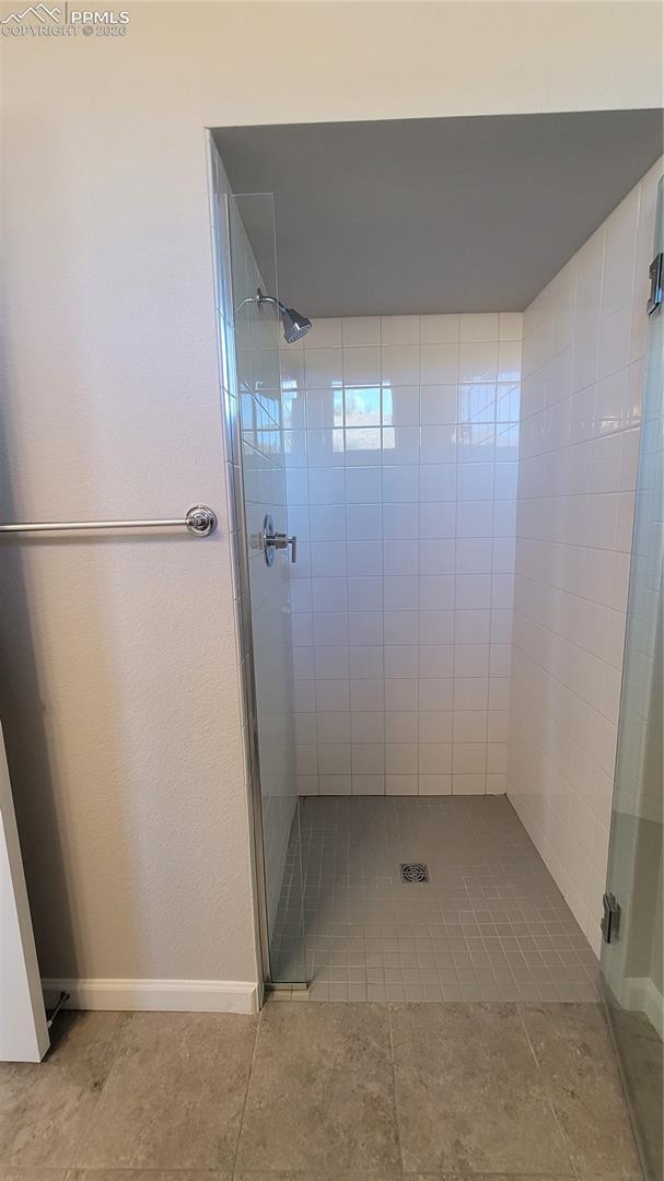Shower with Tile Surround! 
