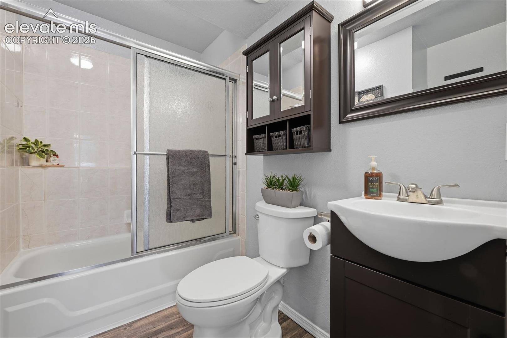 Basement full bathroom