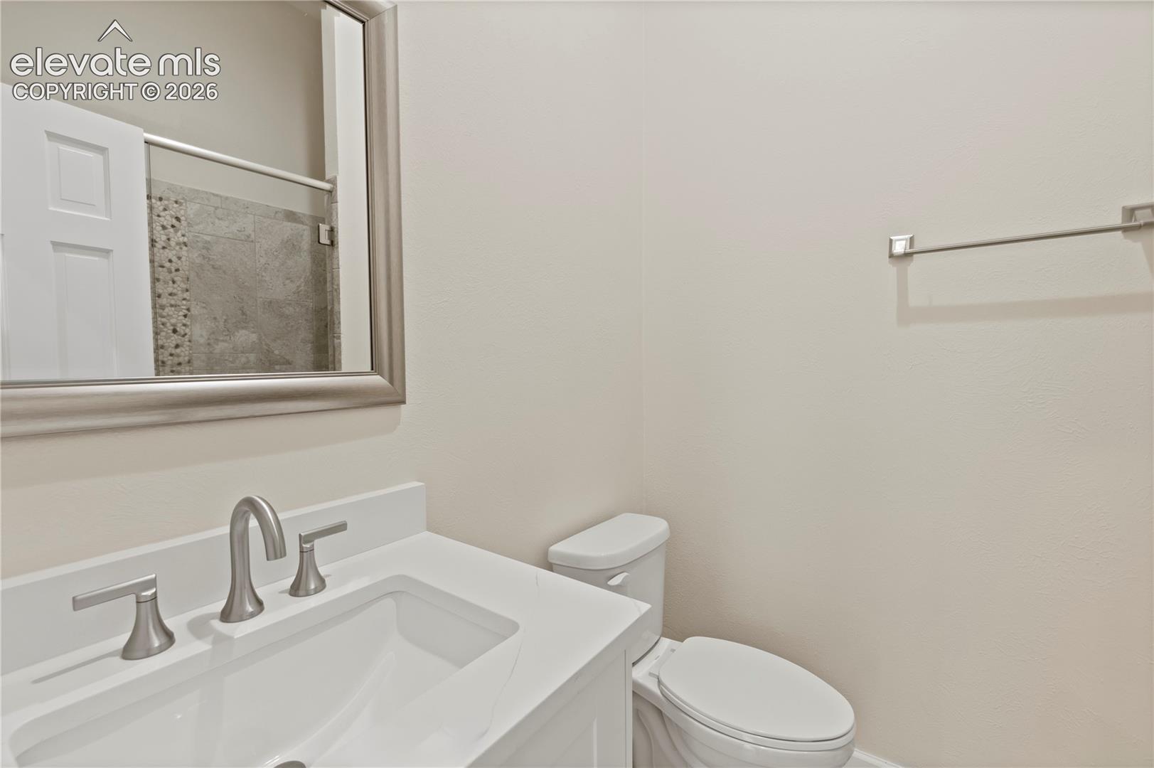 Bedroom 2 En Suite 3/4 Bath
