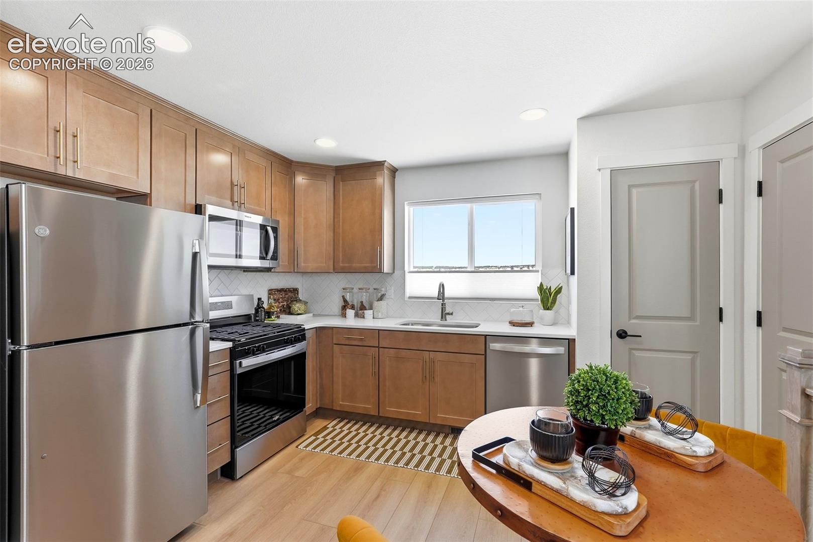 Photo 33 of 8711 Shorewood Drive, Colorado Springs
