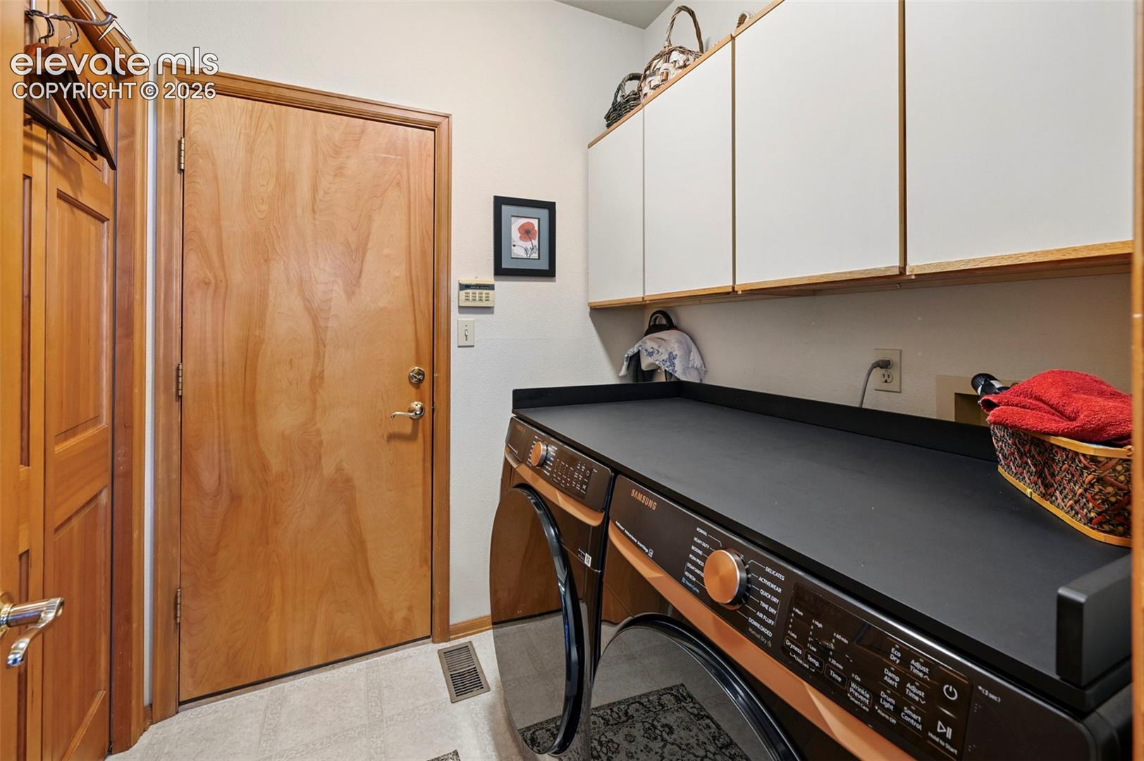 Photo 14 of 2527 Craycroft Drive, Colorado Springs