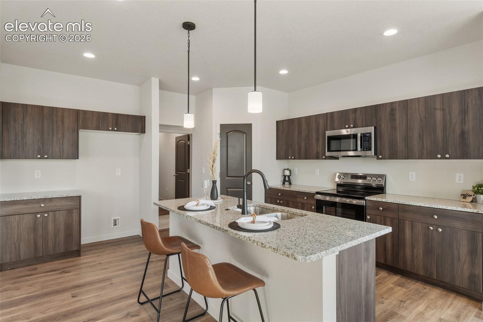 Photo 15 of 943 E Moonbeam Drive, Pueblo West