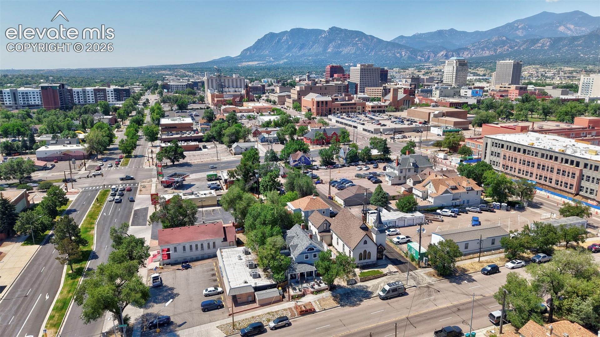 Blocks away from Colorado College and Memoria Central Hospital