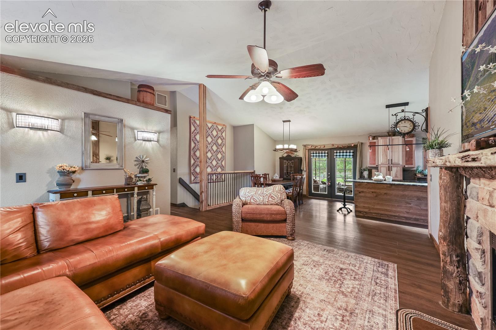 Open Floorplan!