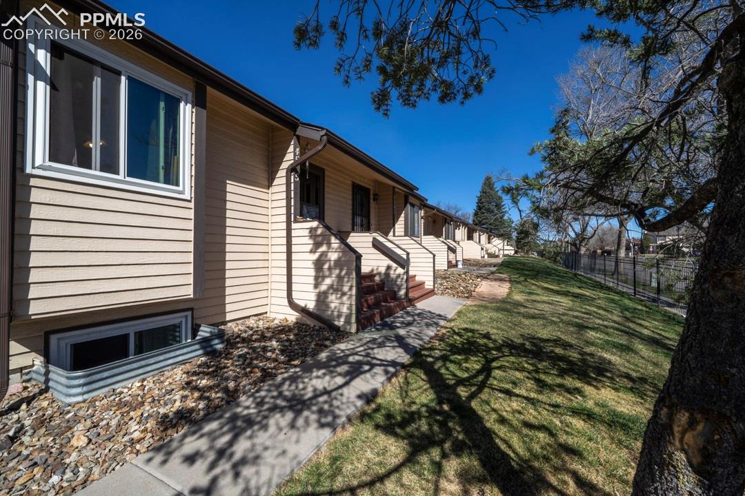 4545 Lamplighter Cir, Colorado Springs, CO 80916