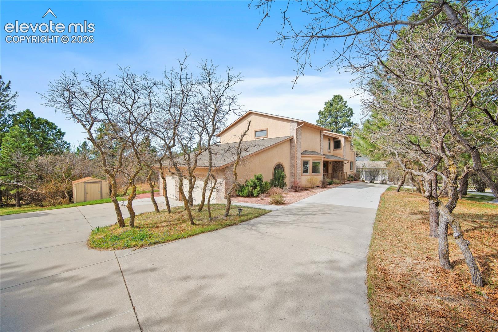 Circular driveway 