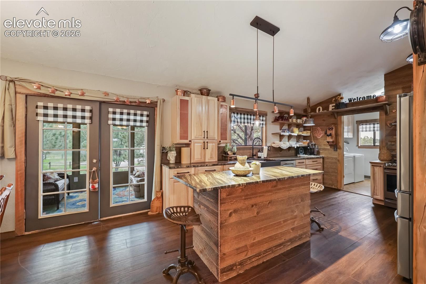 Head out to the sunroom!