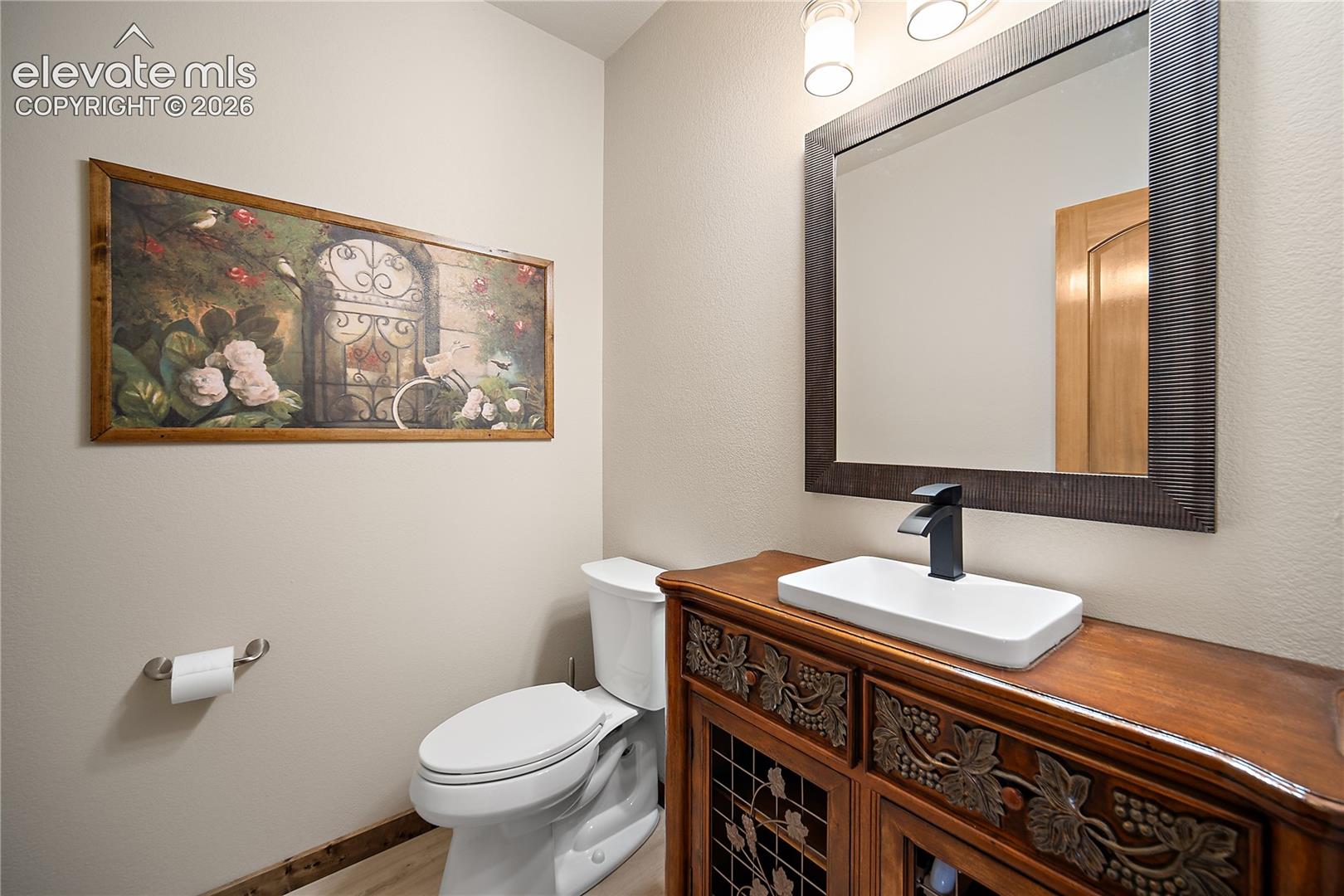 Basement 1/2 bath
