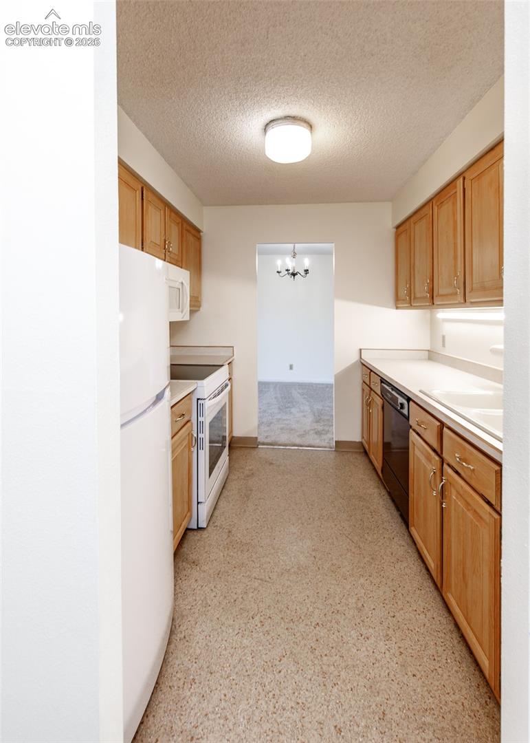 Photo 10 of 411 Lakewood Circle #A706, Colorado Springs