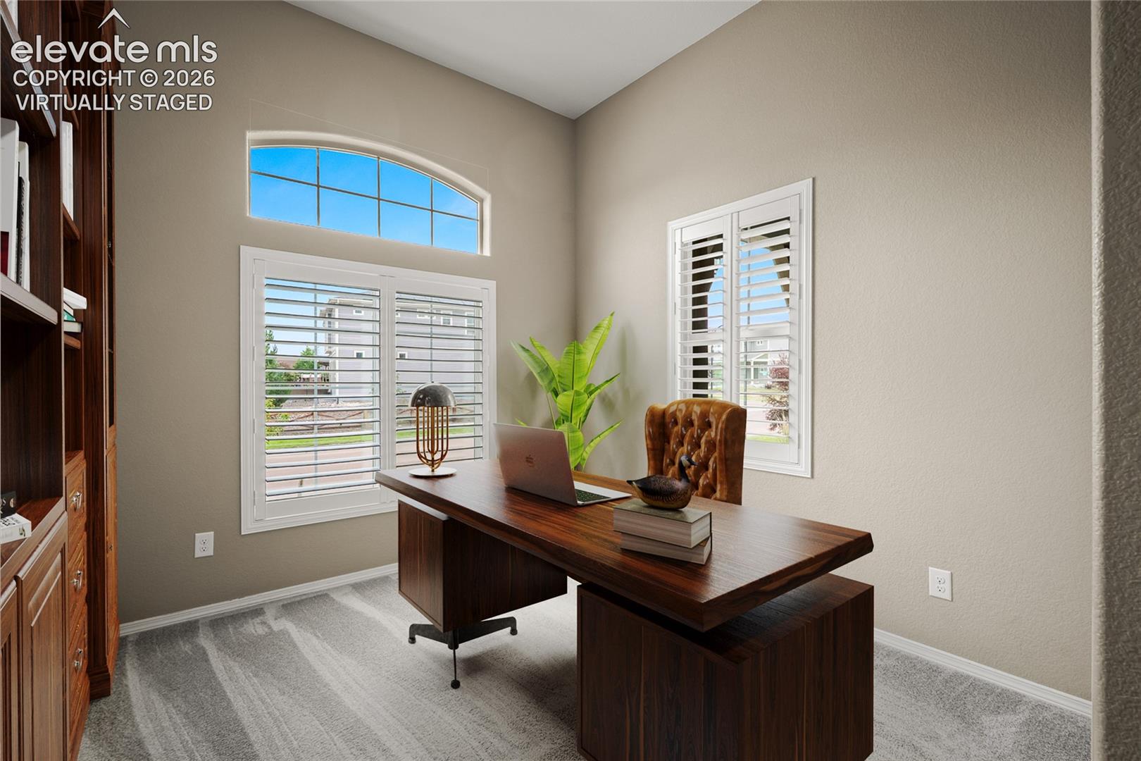 7242 Lewis Clark Trail