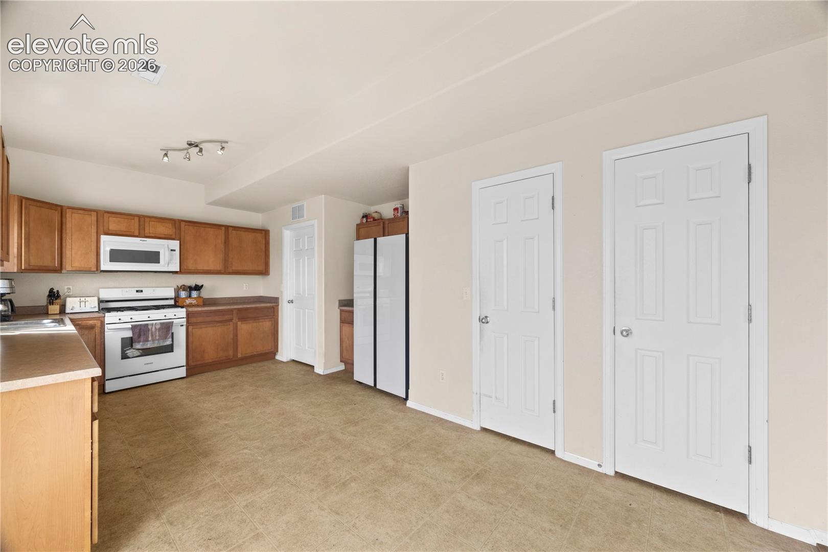 Photo 13 of 7569 Chenoa Court, Colorado Springs