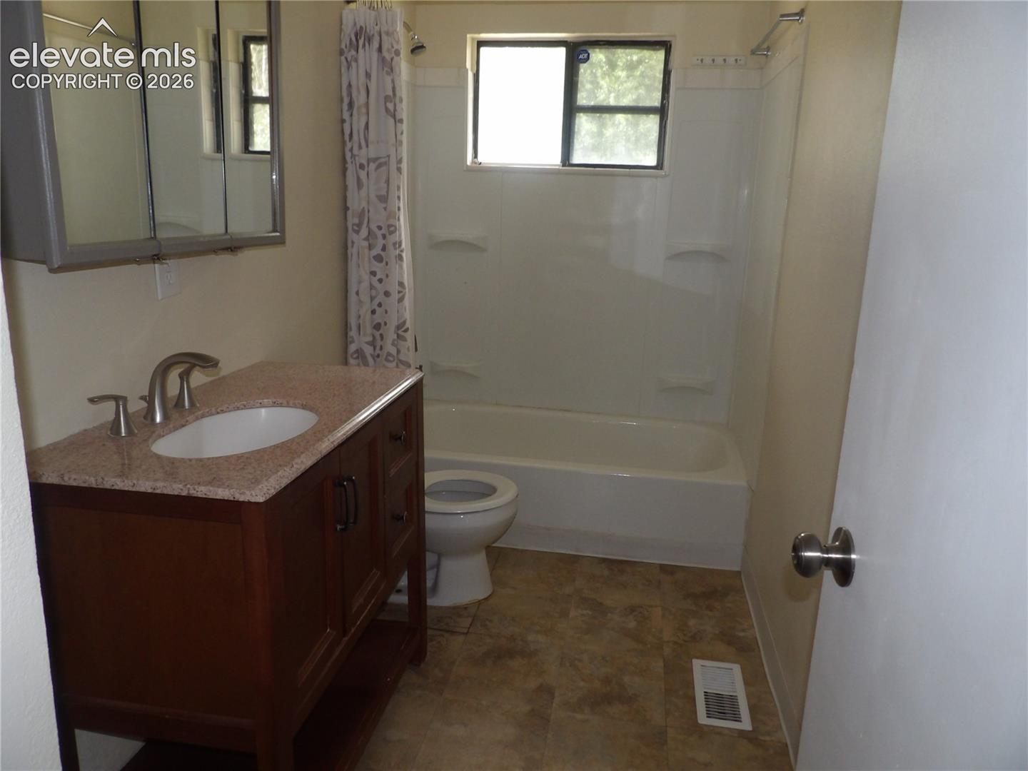 Photo 16 of 1109 Evergreen Drive, Colorado Springs