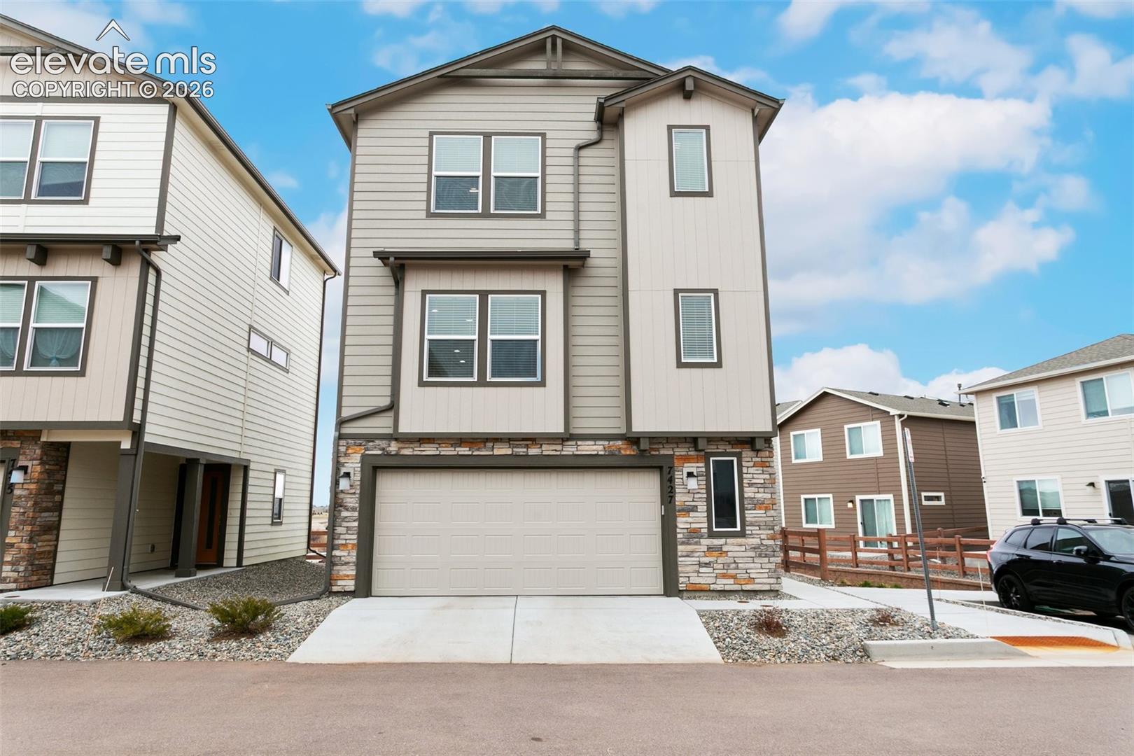 Featured Listings Featured Listings