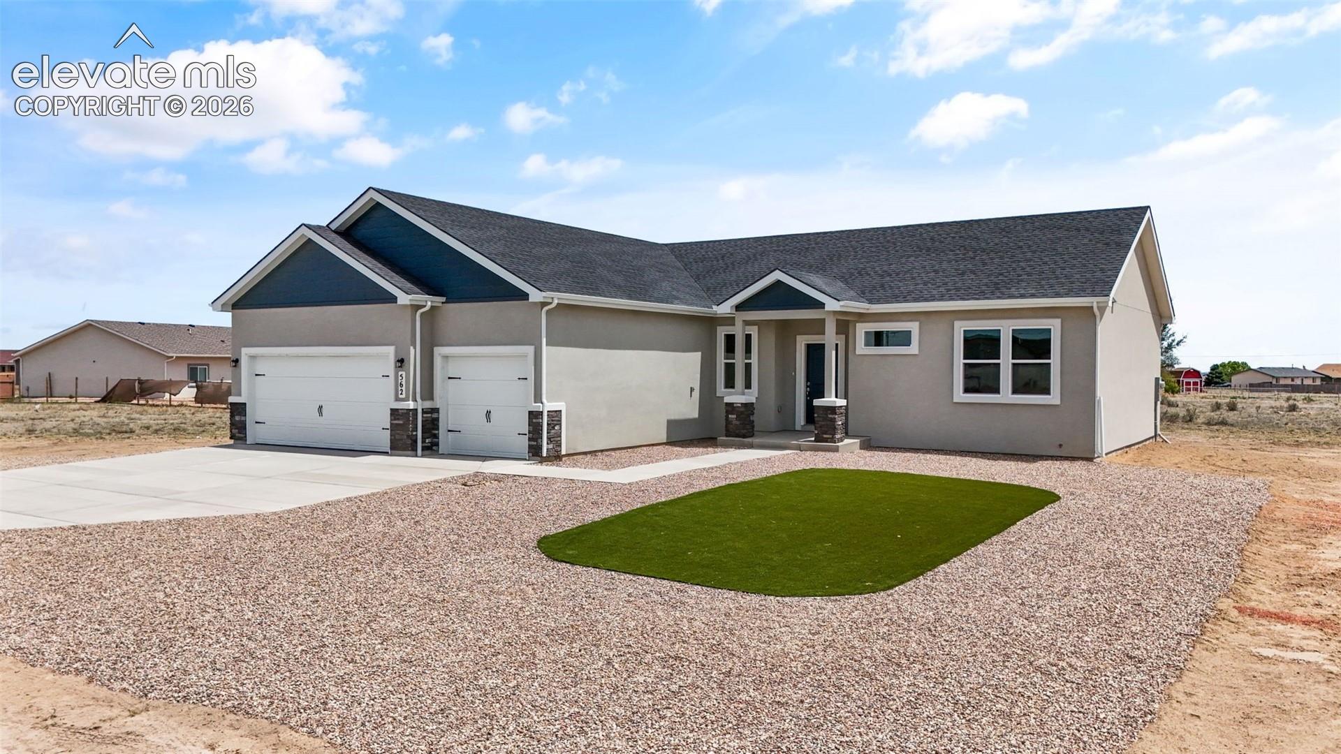 562 N Bayview Dr, Pueblo West, CO 81007