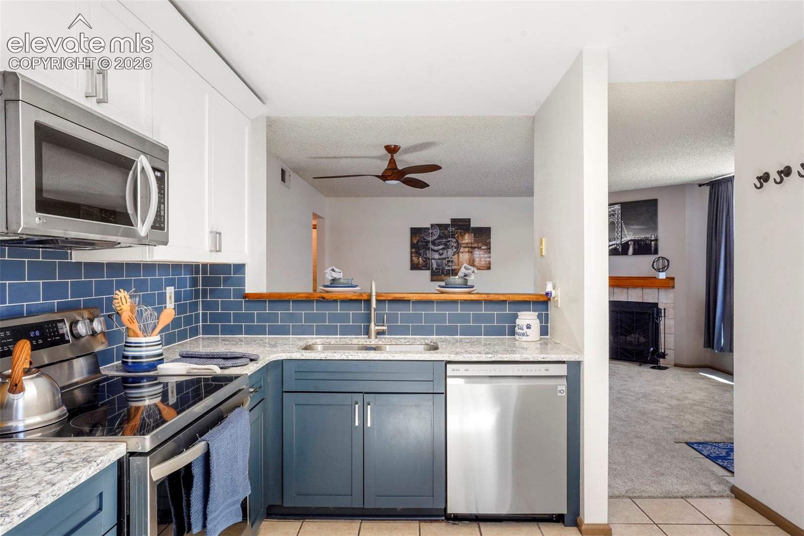 NEWER SS APPLAINCES. UPGRADED SOFT CLOSE CABINETRY