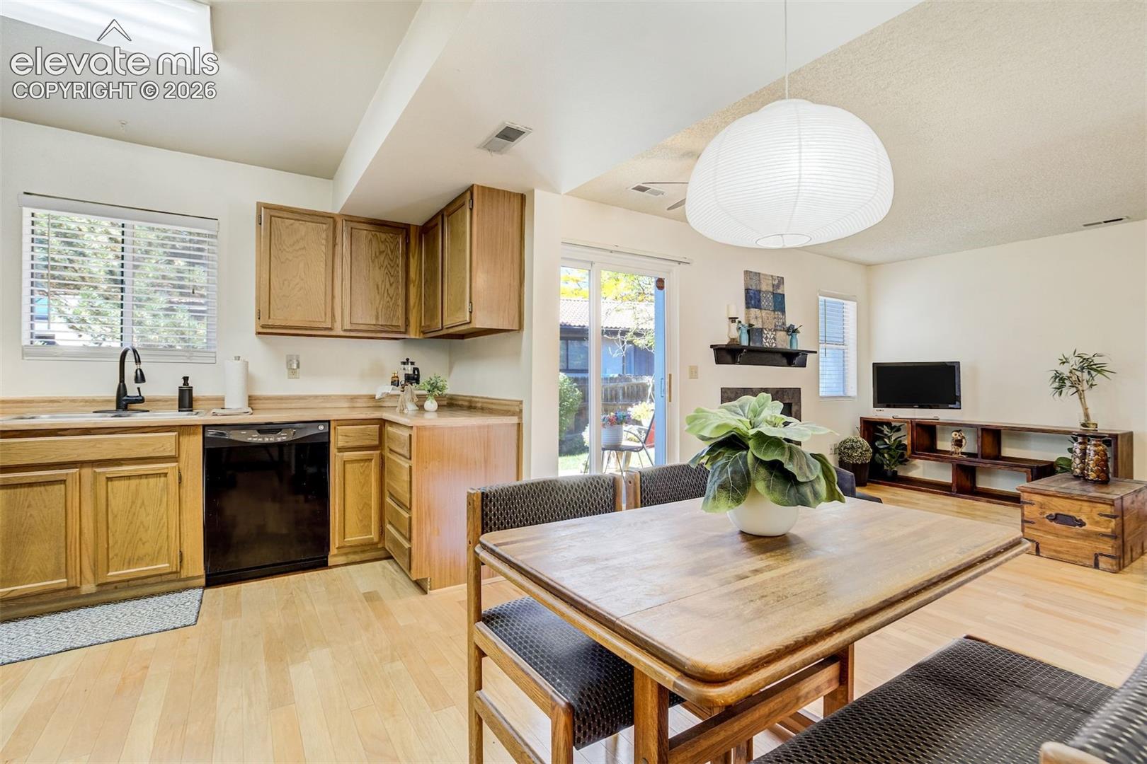 Photo 13 of 7412 Casa Grande Court, Colorado Springs