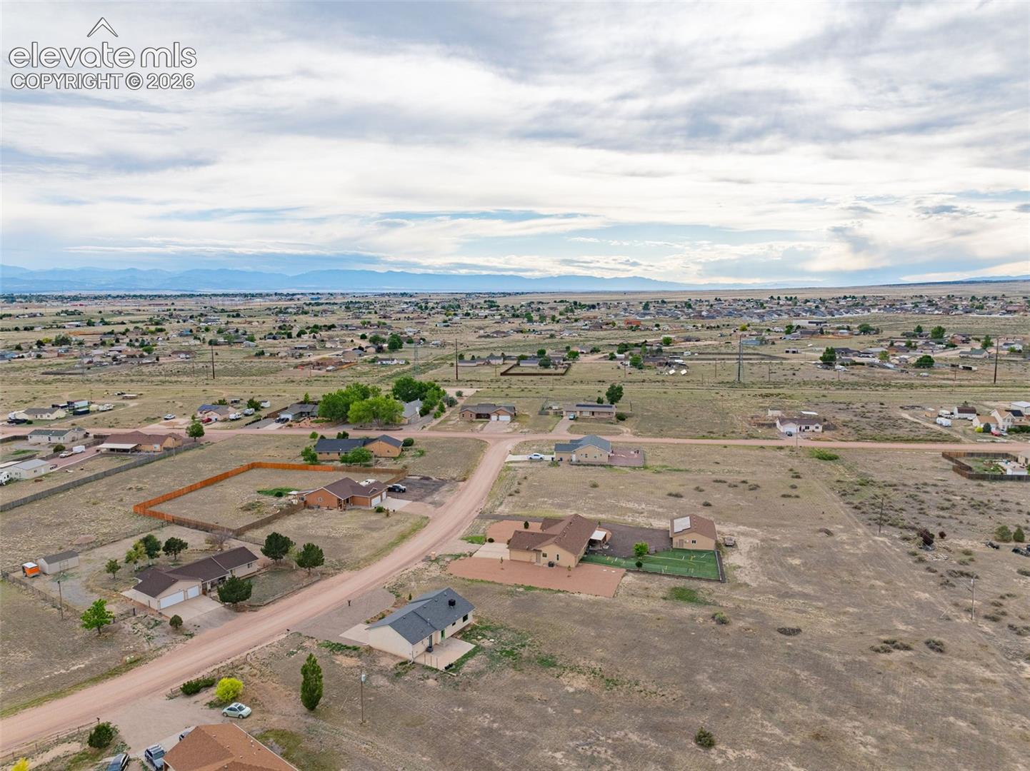 1128 E Rustic Dr, Pueblo, CO 81007