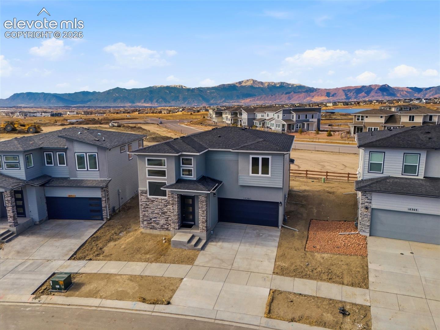 10307 Sundial Shadow Dr, Colorado Springs, CO 80924