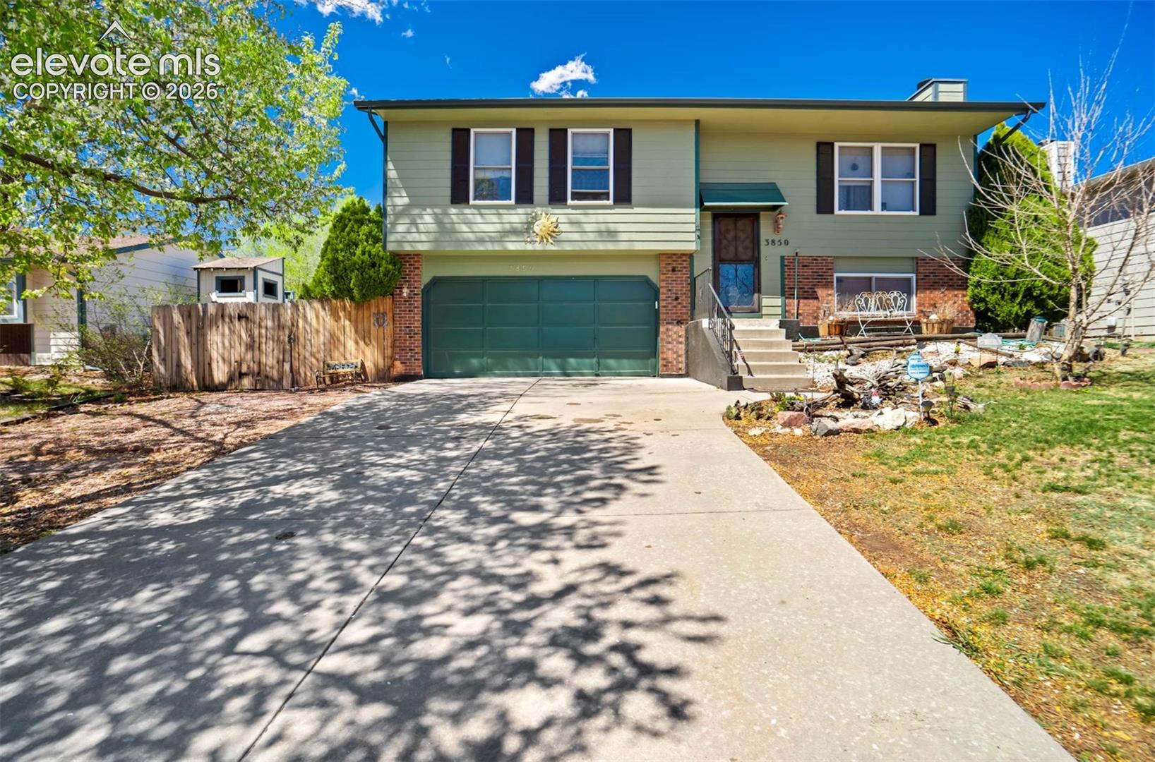 3850 Rosemere St, Colorado Springs, CO 80906