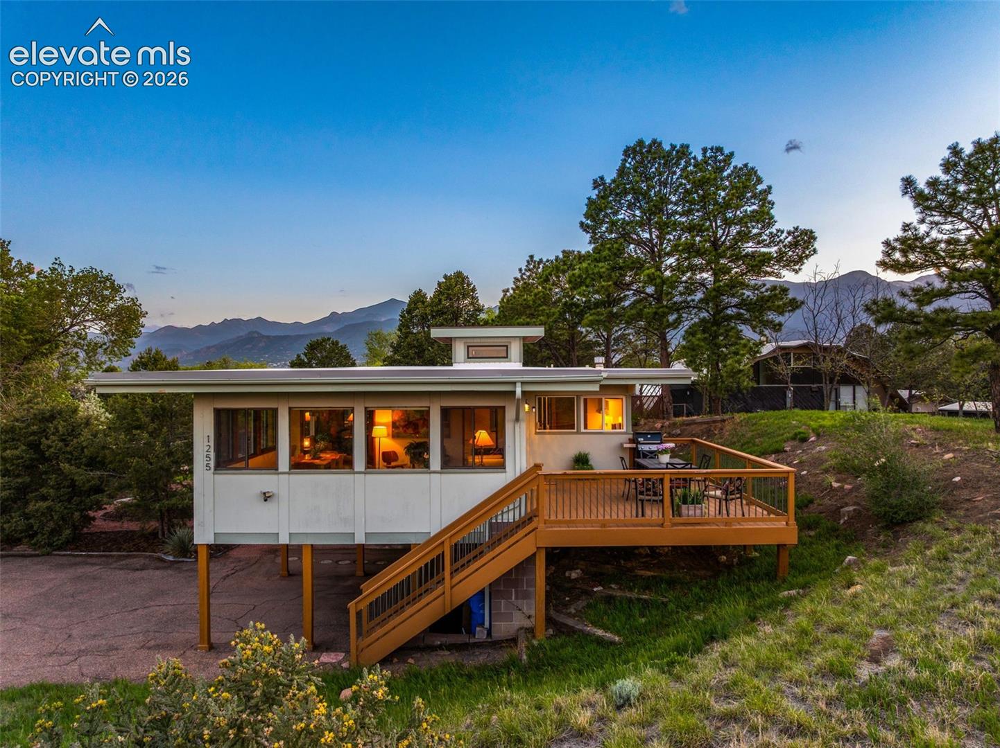 1255 Terrace Rd, Colorado Springs, CO 80904