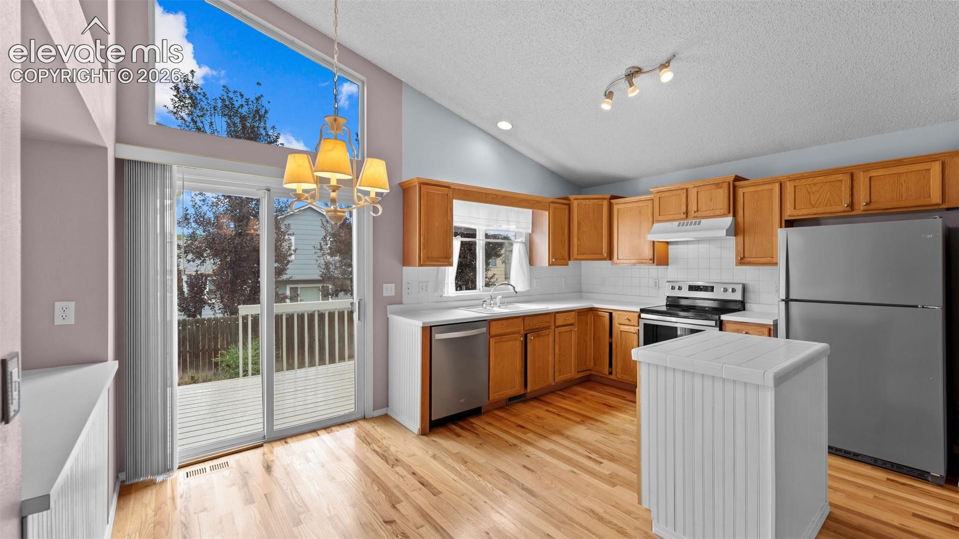 Photo 9 of 6020 Fossil Drive, Colorado Springs