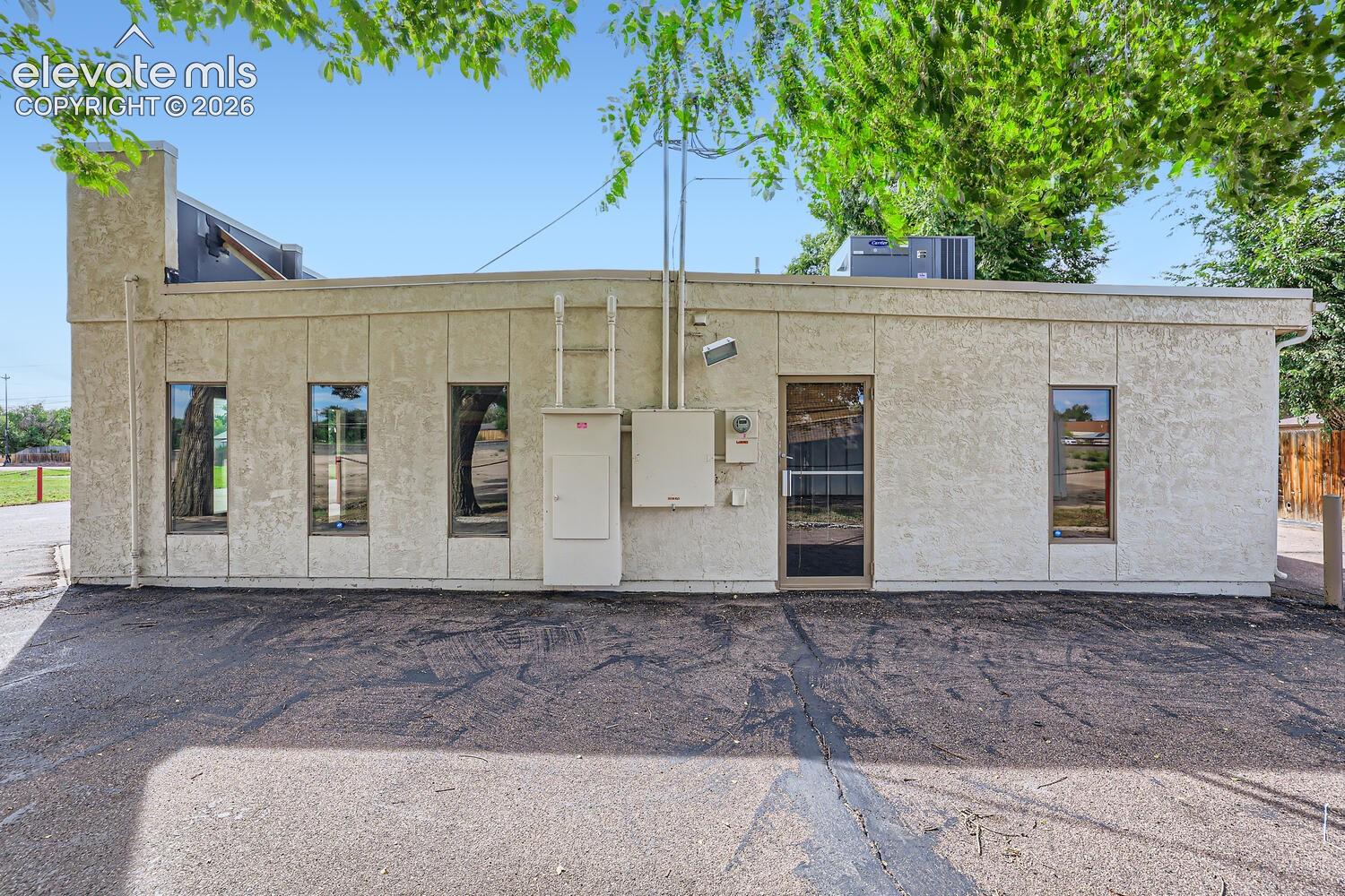 Photo 6 of 320 S Santa Fe Avenue, Fountain