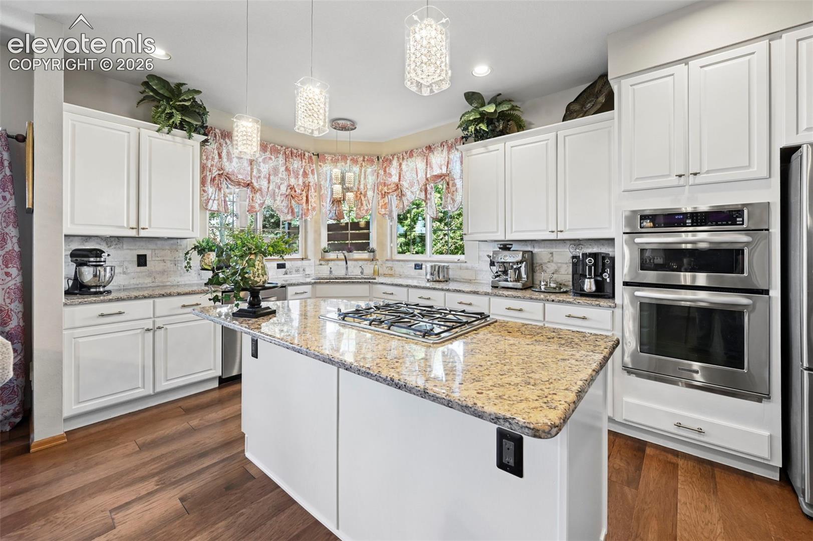 Photo 10 of 2527 Craycroft Drive, Colorado Springs