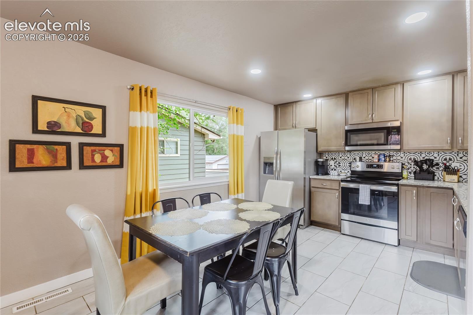 Photo 9 of 530 N 17th Street, Colorado Springs