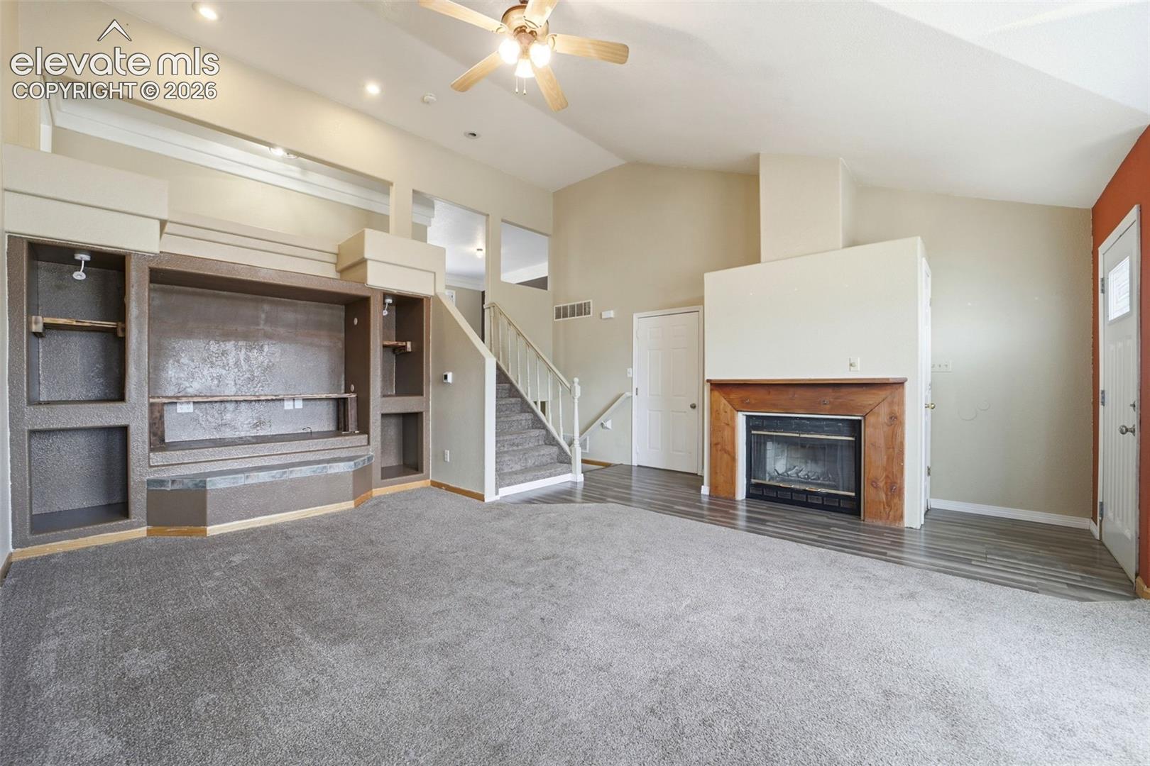 Photo 3 of 321 W Linden Avenue, Pueblo West