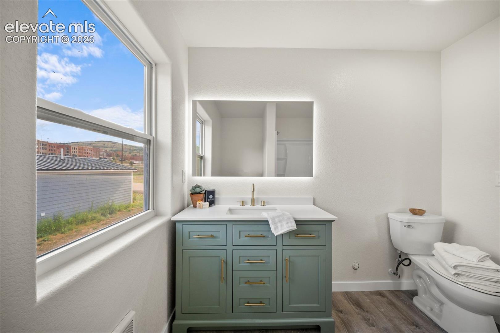 Primary ensuite bathroom