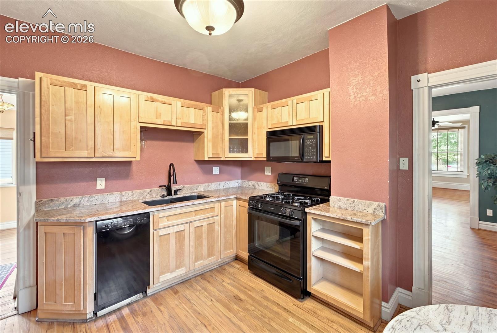 Photo 14 of 421 E Caramillo Street, Colorado Springs