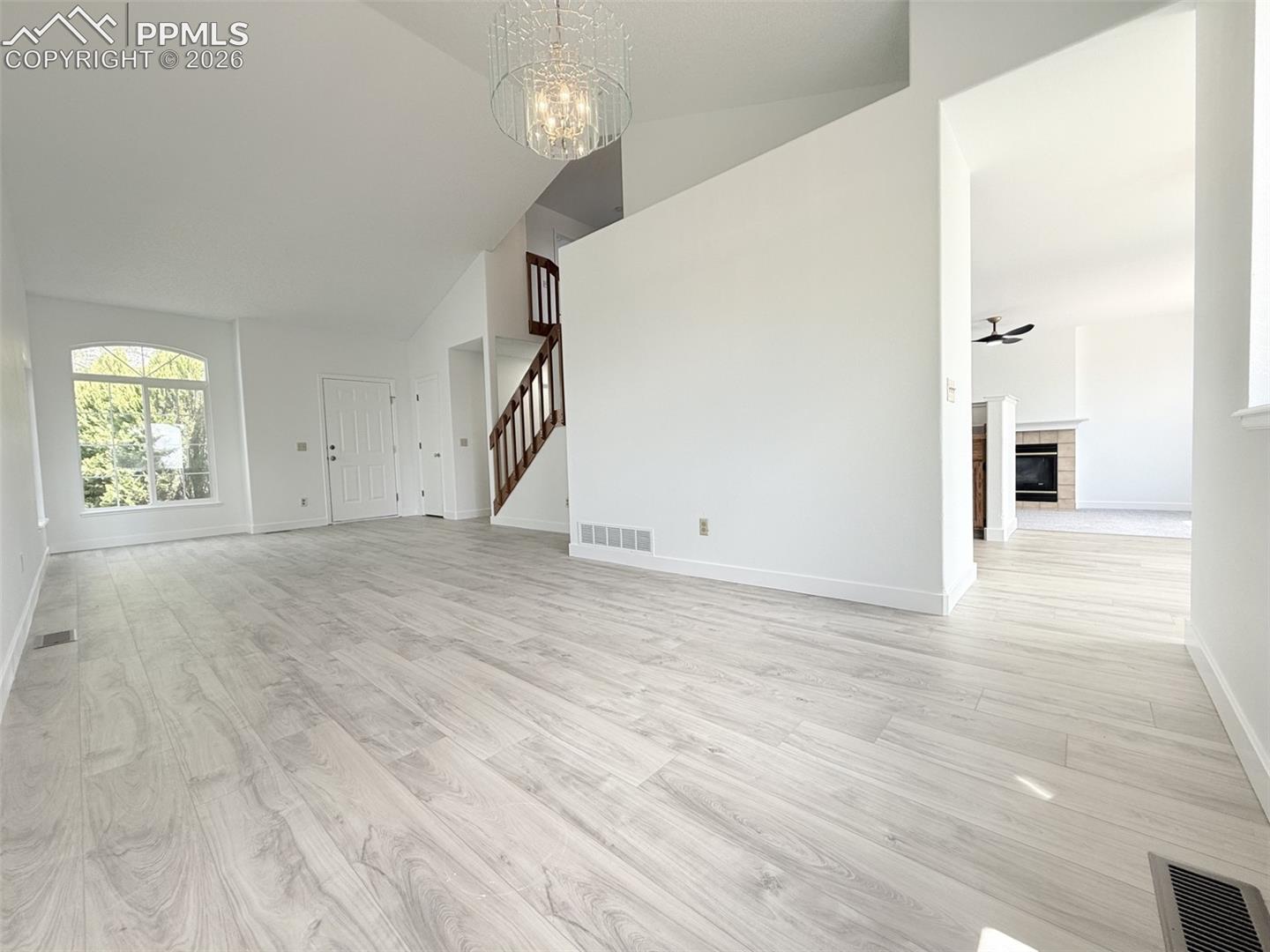 Photo 10 of 5118 Herndon Circle, Colorado Springs