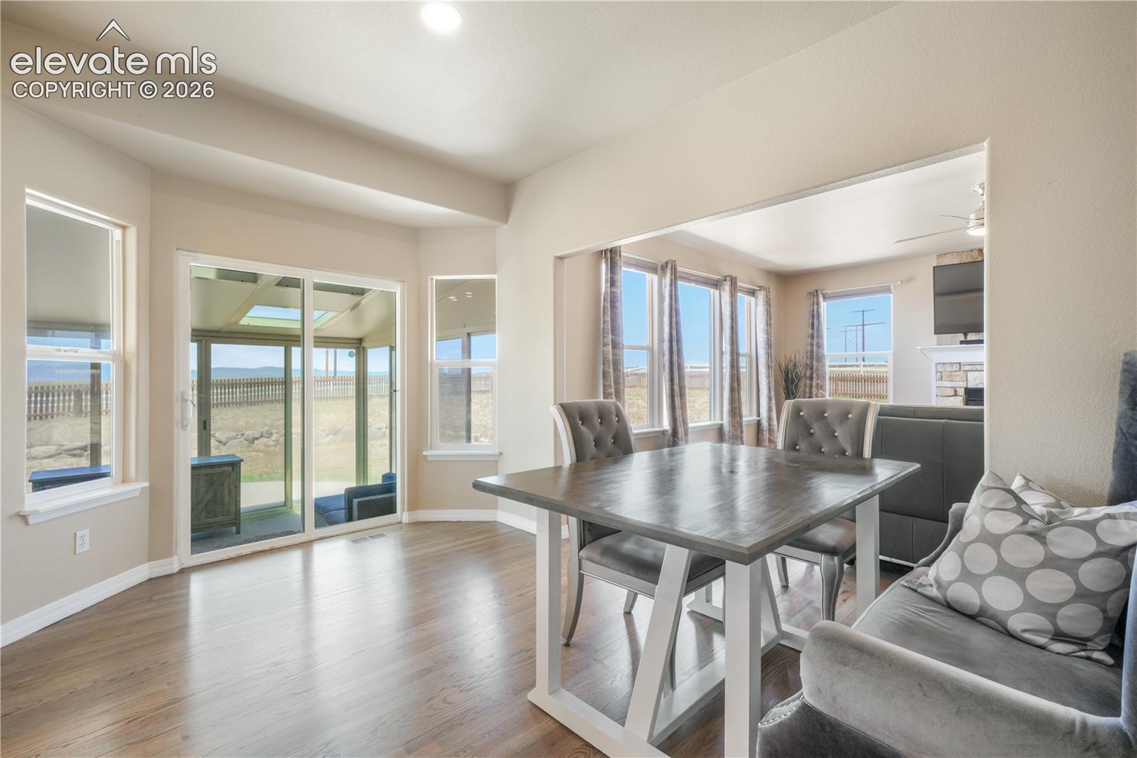 Dining Nook with Access to Sunroom 