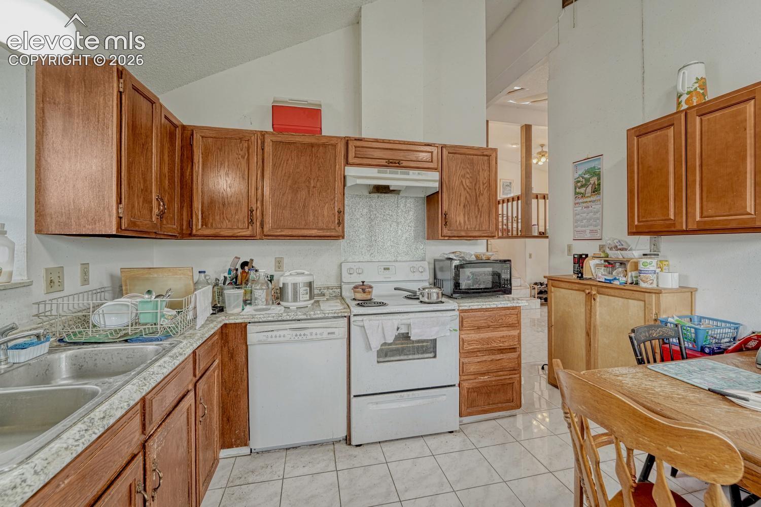 Photo 11 of 3660 Suncrest Court, Colorado Springs
