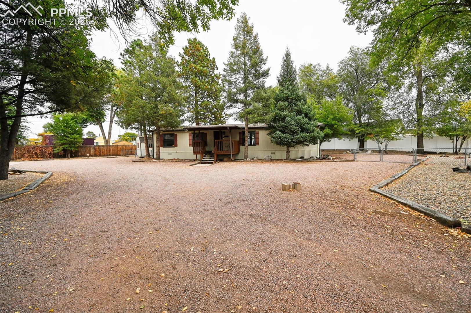 30 Shangra La Dr, Colorado Springs, CO 80907