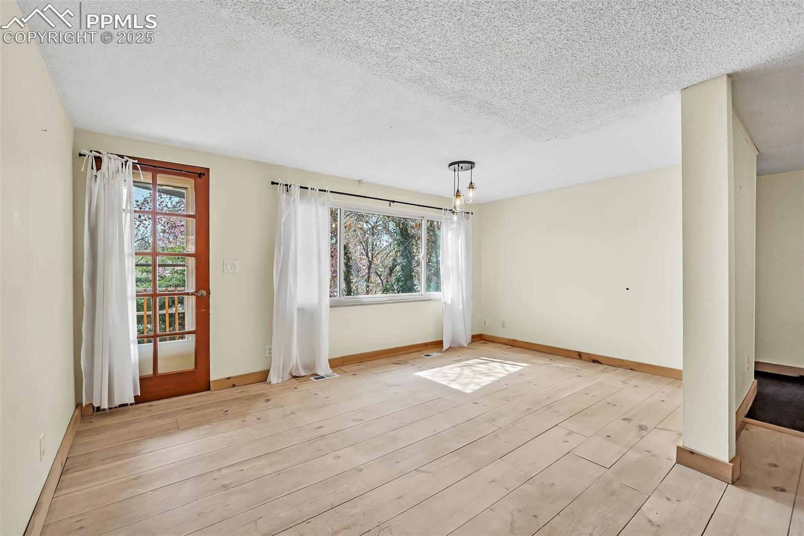 Photo 16 of 1624 Cheyenne Boulevard, Colorado Springs