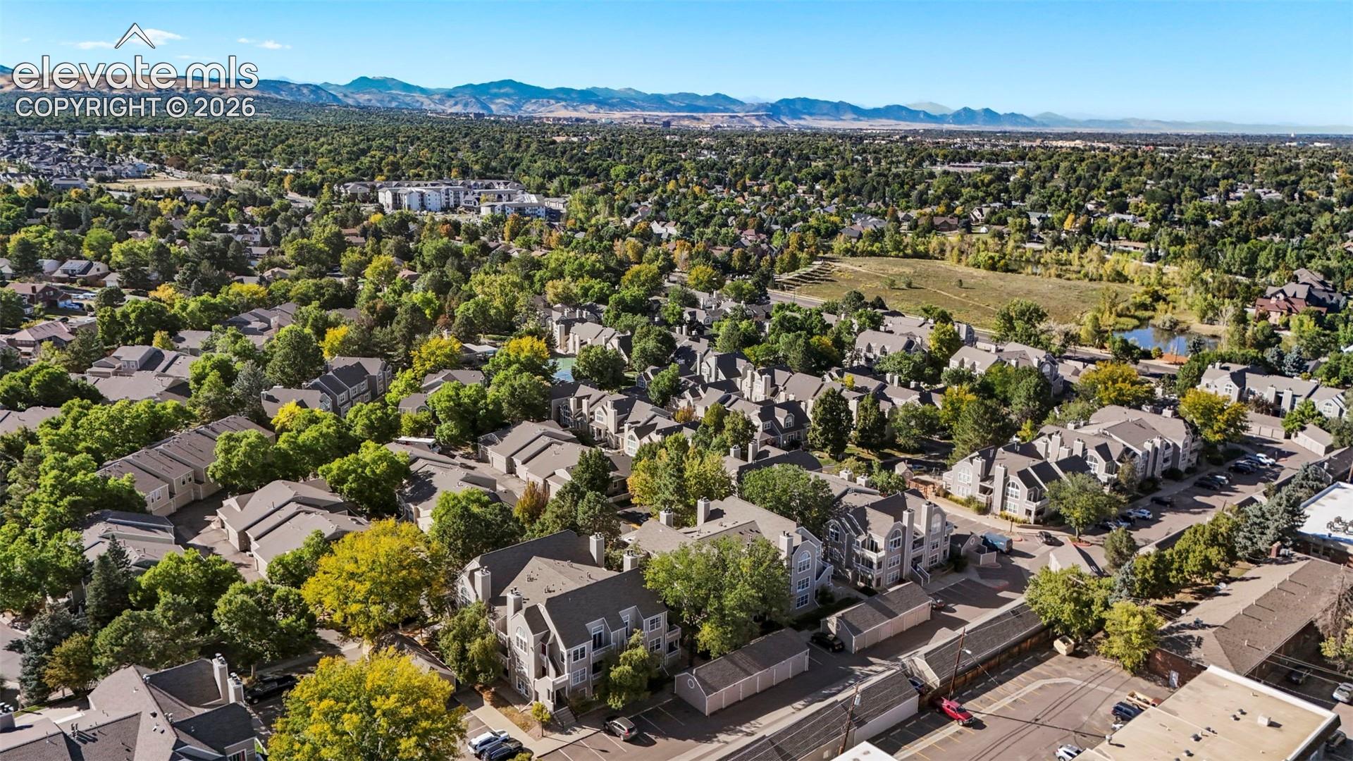 Bird's eye view with a mountain view