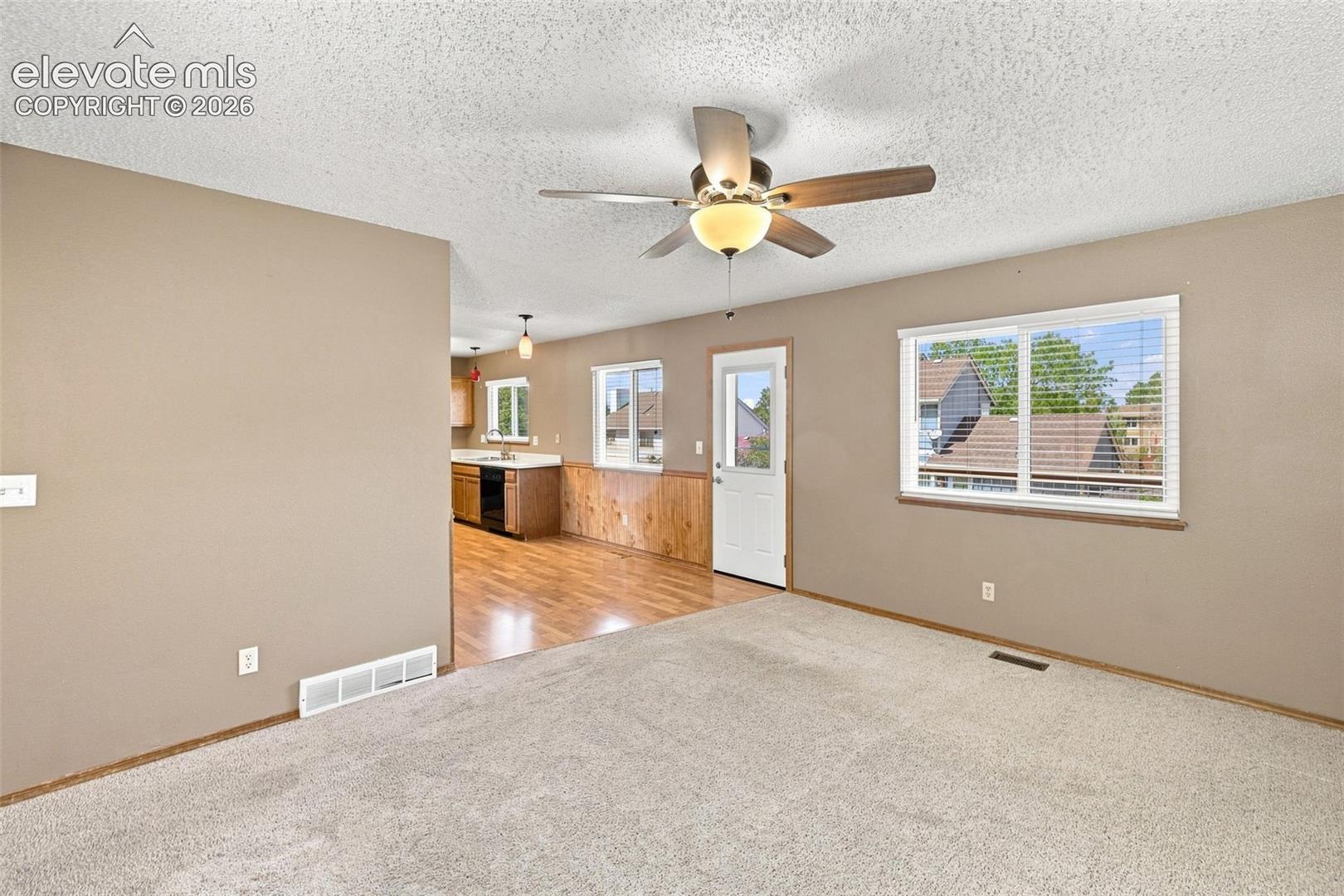Photo 19 of 3240 Richmond Drive, Colorado Springs