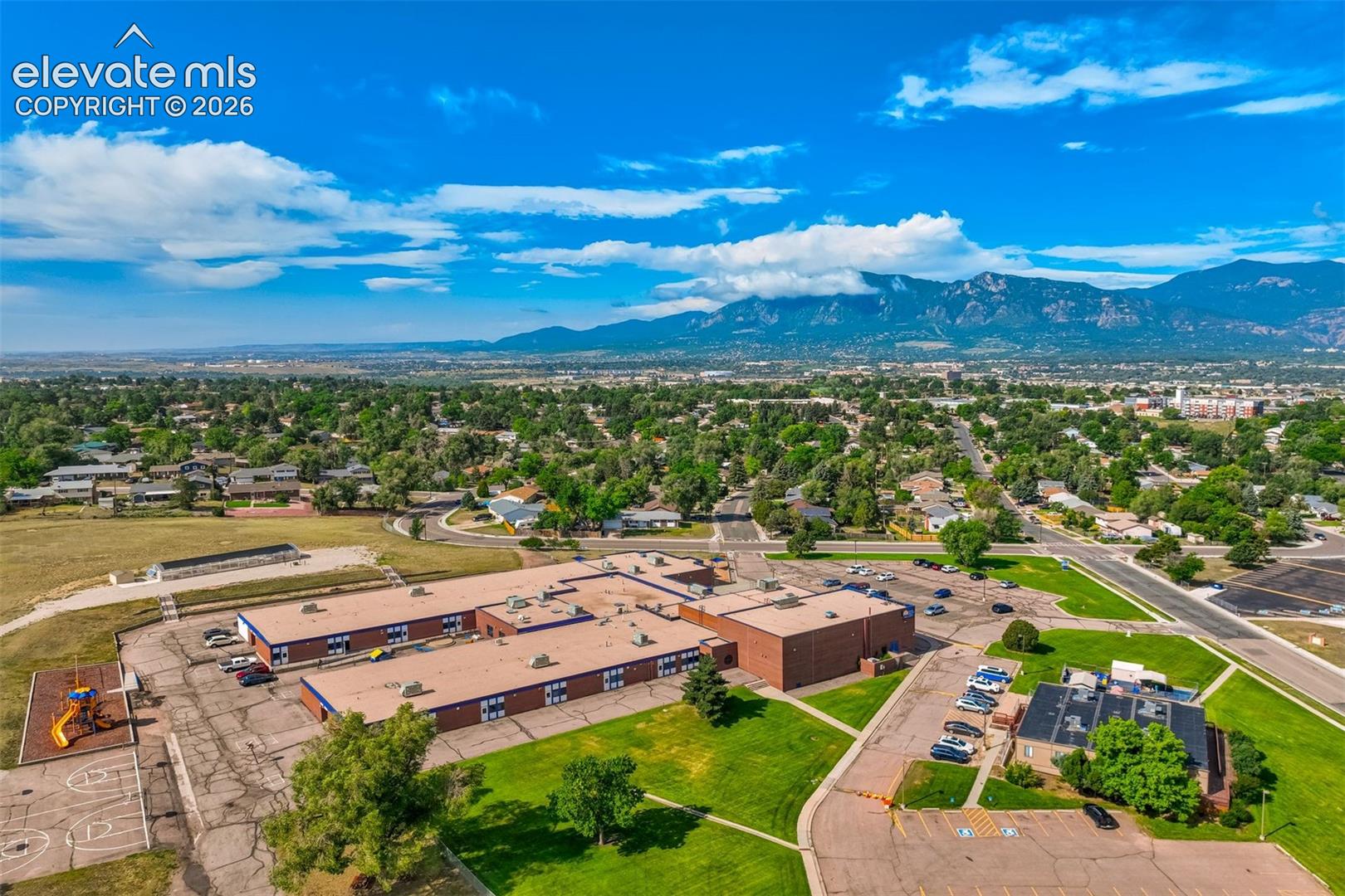 1139 Server Dr, Colorado Springs, CO 80910