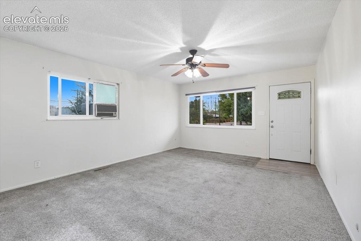 Photo 11 of 834 Tia Juana Street, Colorado Springs