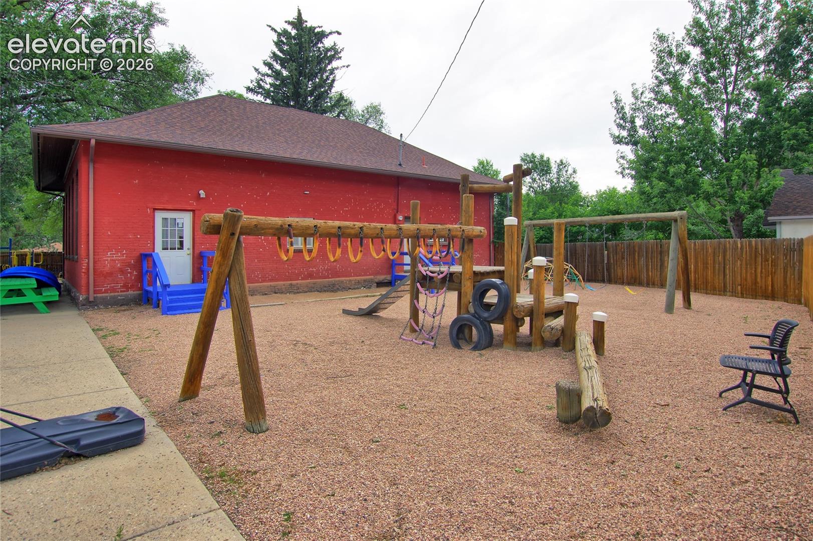 1015 W Cheyenne Rd, Colorado Springs, CO 80906