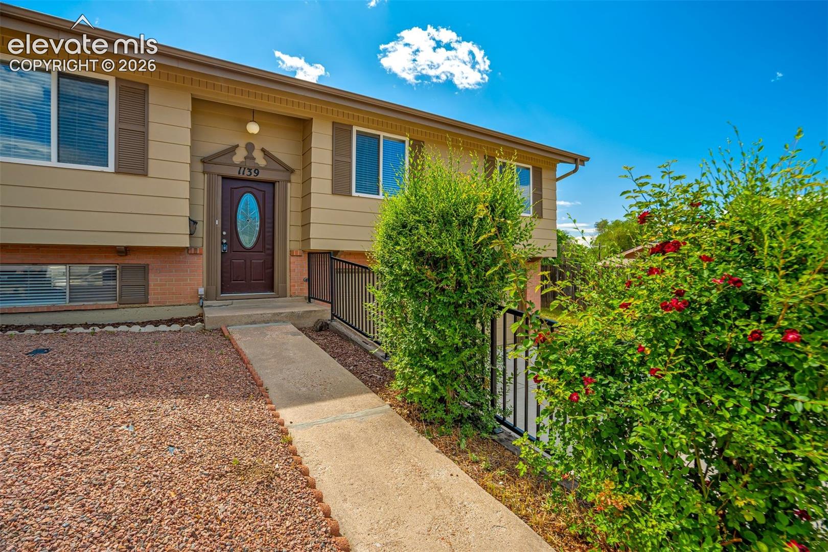 1139 Server Dr, Colorado Springs, CO 80910