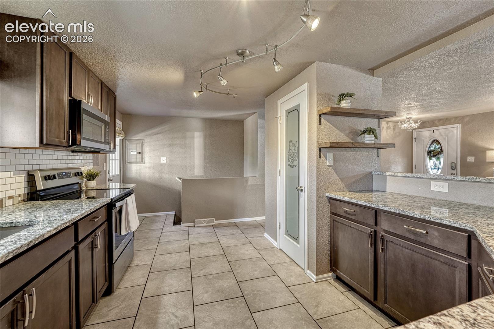 Photo 11 of 6392 Turret Drive, Colorado Springs