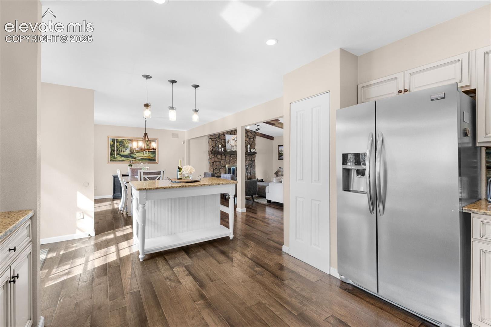 Photo 9 of 6145 Castlewood Lane, Colorado Springs