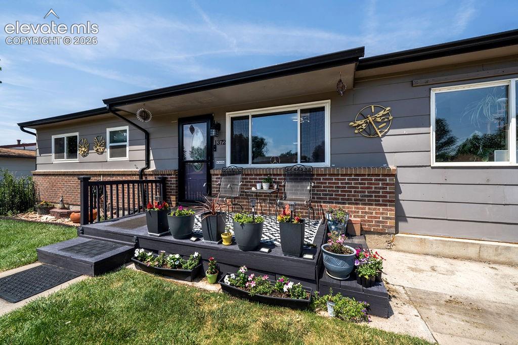 1372 Luna Dr, Fountain, CO 80817