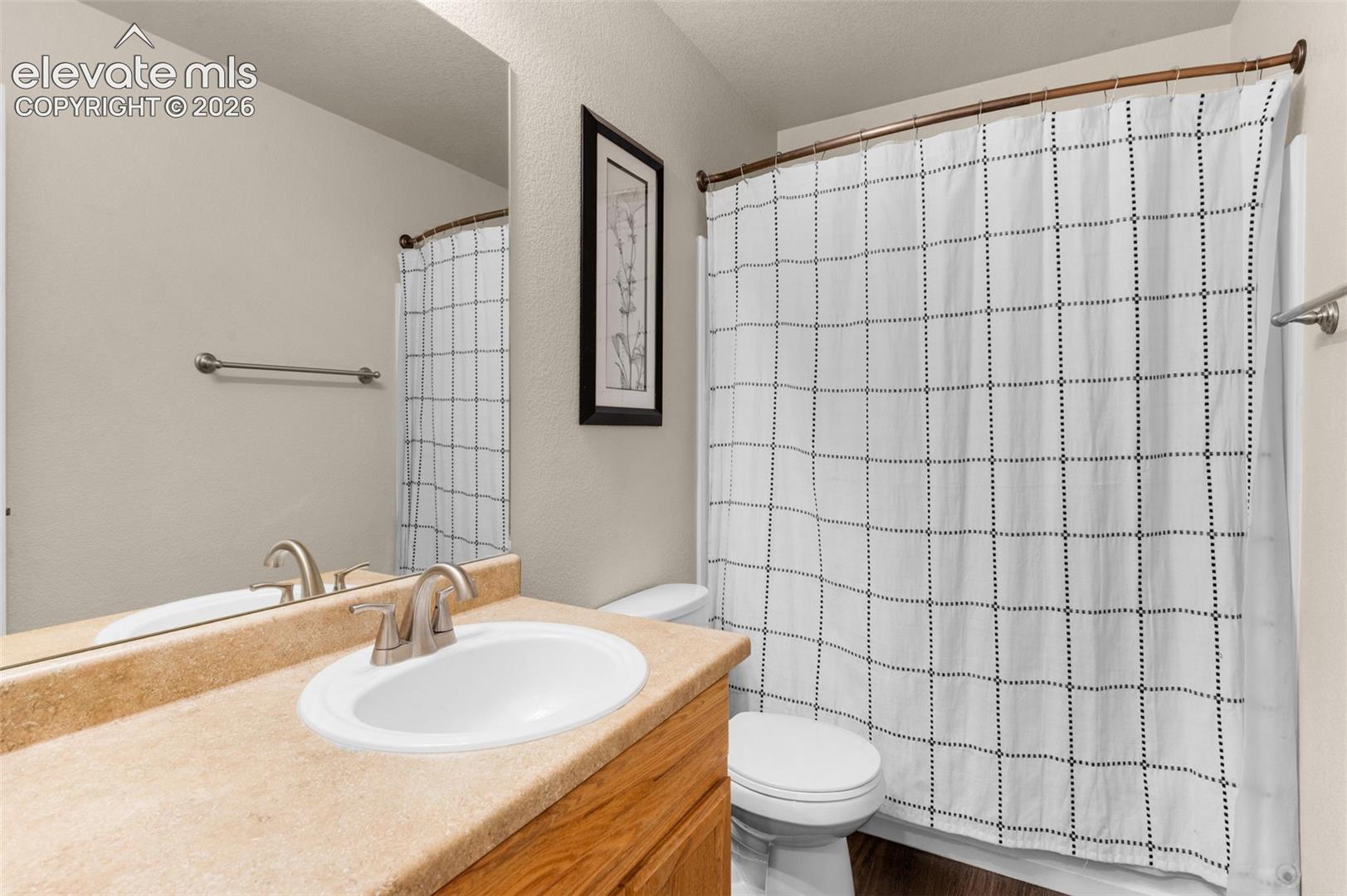 Full Bathroom, Upstairs